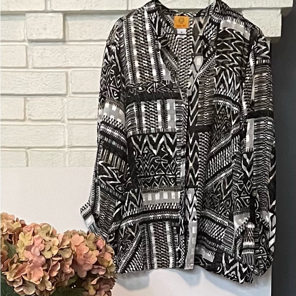 Black and White Patterned Blouse